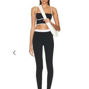 Alo Airbrush Streamlined Bra Tank and Leggings